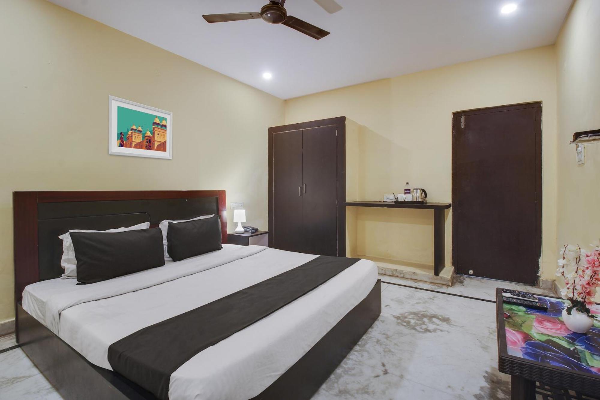 O Anuguna Tulasi Grand Near Jntu